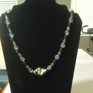 Necklace and bracelet set